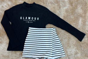 Siyah Glamour Baskılı Bluz Çizgili Şort Etek Takım 